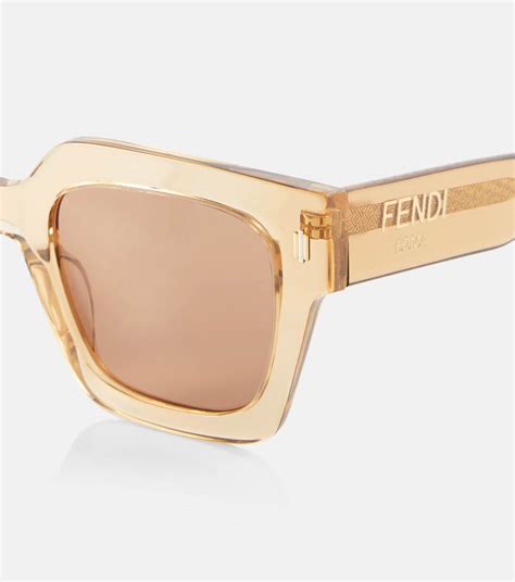 fendi sonnenbrille frankfurt|FENDI, FENDI First Crystal gelbe eckige Sonnenbrille.